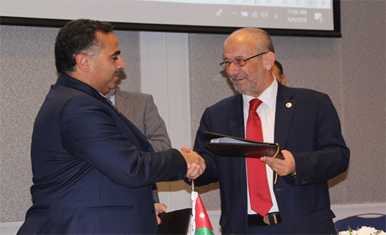 "المهندسين" توقع ثلاث اتفاقيات "برنامج خبير الطاقة" "المهندسين" توقع ثلاث اتفاقيات "برنامج خبير الطاقة"