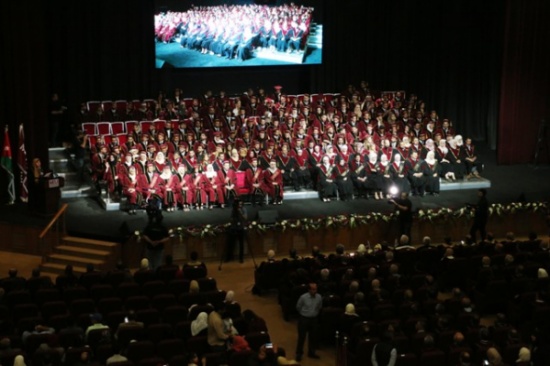 جامعة الشرق الأوسط تخرج فوج الوفاء للقدس ..صور