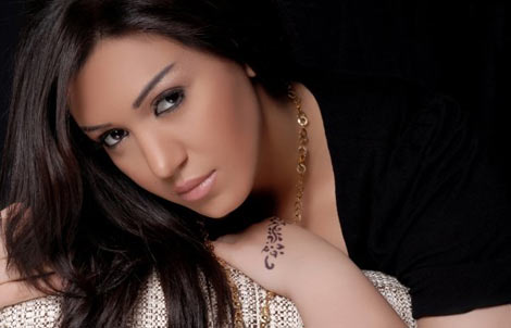 أسماء لمنور: تستعد لتصوير أغنية " ويل" وتنفي إتهامها بالكسل  