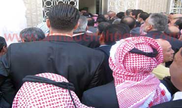 بالصور : ماذا جرى بالضبط أمام بوابة مجلس الامة ؟ 