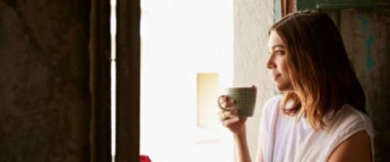 هل استيقظتِ بمزاج سيئ اليوم؟ 11 نصيحة للتخلص من الإحساس بالضيق هل استيقظتِ بمزاج سيئ اليوم؟ 11 نصيحة للتخلص من الإحساس بالضيق