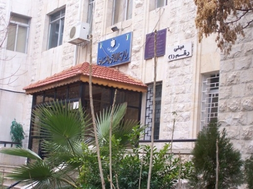 معان : حريق بالقرب من دائرة الأراضي بسبب الإشتباكات معان : حريق بالقرب من دائرة الأراضي بسبب الإشتباكات