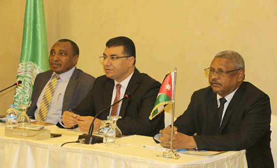 الحنيفات يفتتح الدورة 35 للتنمية الزراعية