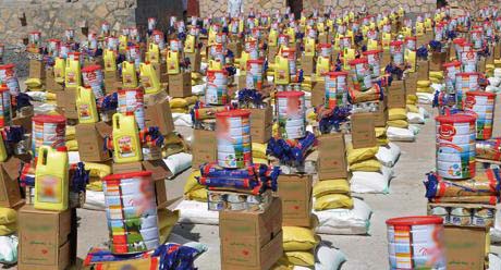 مساعدات عينية ونقدية لمدارس في لواء القصر