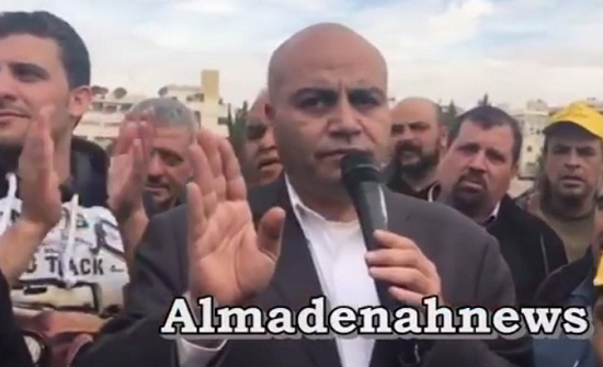 بسبب الضريبة .. الحباشنة يهاجم الرزاز من تحت الحزام بسبب الضريبة .. الحباشنة يهاجم الرزاز من تحت الحزام