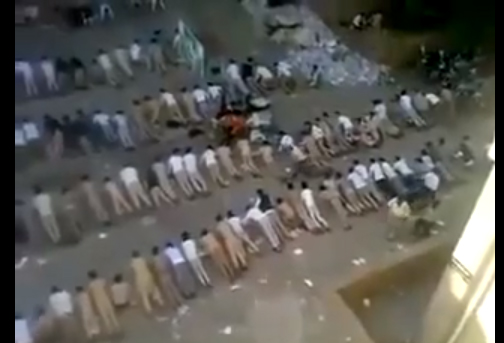 عقاب جماعي لطلاب مدرسة ثانوية في اليمن