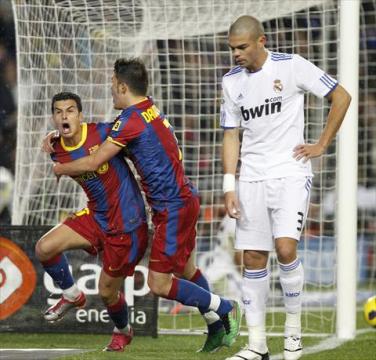 برشلونة يسحق ريال مدريد بخماسية في الدوري الاسباني