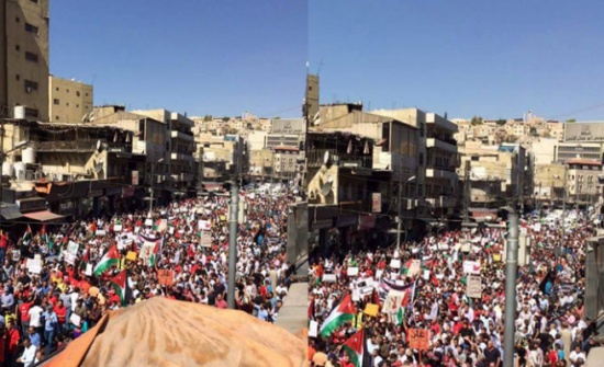 بالصور .. مسيرة أمام المسجد الحسيني ضد توقيع اتفاقية الغاز الاسرائيلي بالصور .. مسيرة أمام المسجد الحسيني ضد توقيع اتفاقية الغاز الاسرائيلي