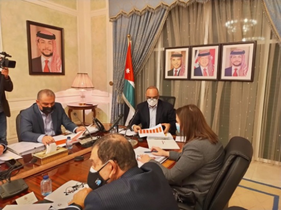 الخصاونة يؤكد ضرورة إزالة العقبات أمام الاستثمار الخصاونة يؤكد ضرورة إزالة العقبات أمام الاستثمار