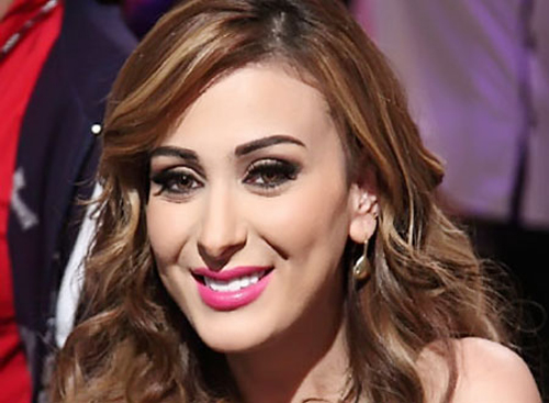 بالصورة : فرح يوسف: دماء العرب رخيصة بالصورة : فرح يوسف: دماء العرب رخيصة
