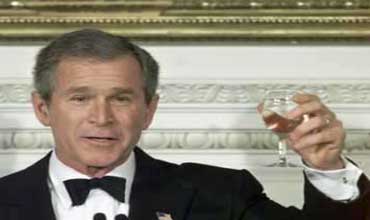 بوش: الإقلاع عن الخمر كان من أصعب قراراتي 