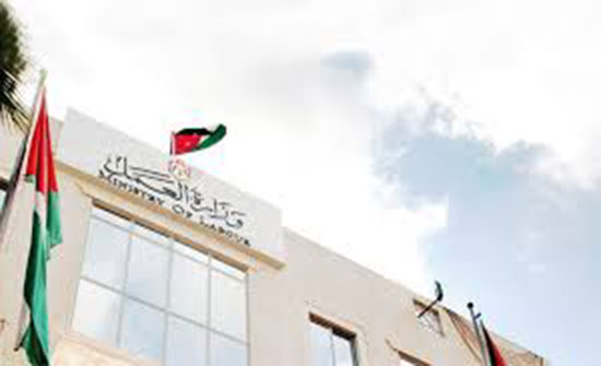 الفروع الإنتاجية في المناطق التنموية تستهدف المتعطلين عن العمل الفروع الإنتاجية في المناطق التنموية تستهدف المتعطلين عن العمل