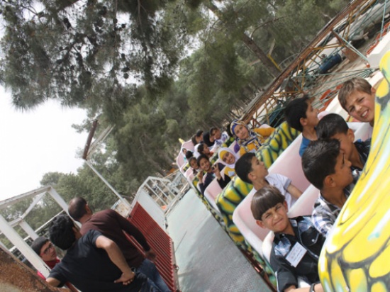 الجامعة الألمانية الأردنية تنظم يوم ترفيهي للأيتام