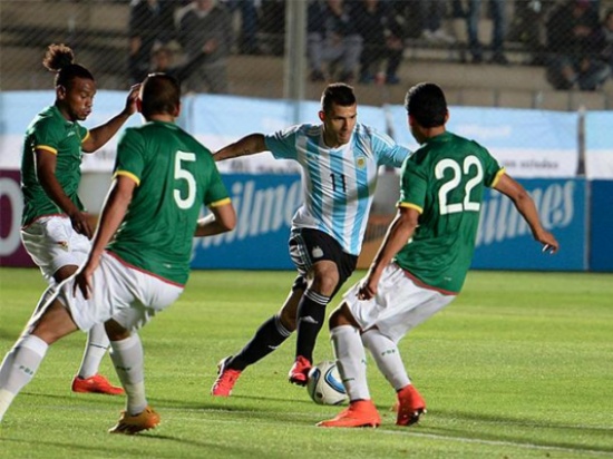 بالفيديو: الأوروجواي تسحق جواتيمالا .. والأرجنتين تدك شباك بوليفيا بخماسية بالفيديو: الأوروجواي تسحق جواتيمالا .. والأرجنتين تدك شباك بوليفيا بخماسية