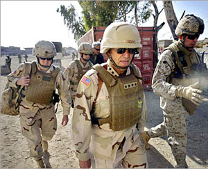 الجيش الاميركي في العراق يحاول اقناع الجنود بعدم متابعة ويكيليكس