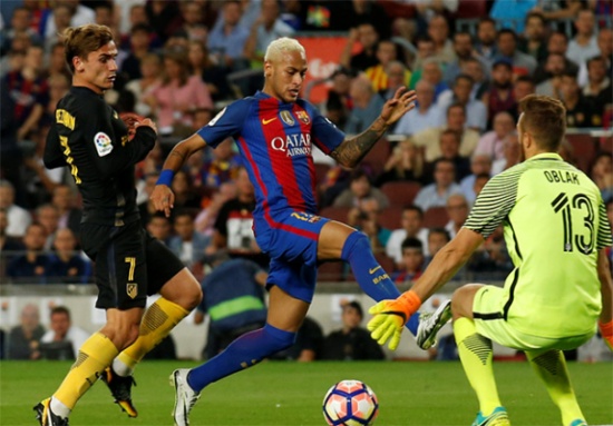 برشلونة يرفض هدية فياريال ويتعادل مع أتلتيكو مدريد برشلونة يرفض هدية فياريال ويتعادل مع أتلتيكو مدريد