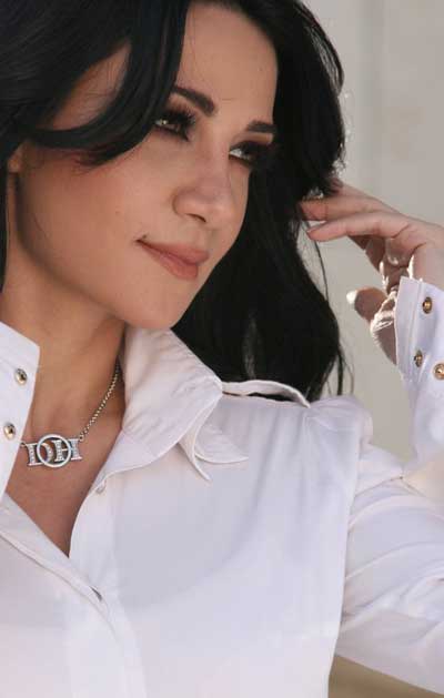 ديانا حداد "مجنونة" في "الدوحة"