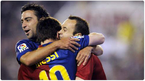 جائزة الكرة الذهبية بين ثلاثي برشلونة الذهبي