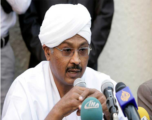 هيئة علماء السودان تفتي ببطلان دعوة وزير الاستثمار للتطبيع مع إسرائيل هيئة علماء السودان تفتي ببطلان دعوة وزير الاستثمار للتطبيع مع إسرائيل