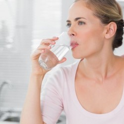 كيف تتخلصين من احتقان المياه في الجسم؟