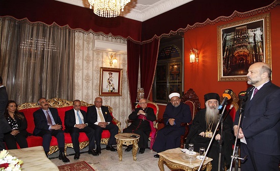 رئيس الوزراء يهنئ المسيحيين بعيد الفصح المجيد رئيس الوزراء يهنئ المسيحيين بعيد الفصح المجيد