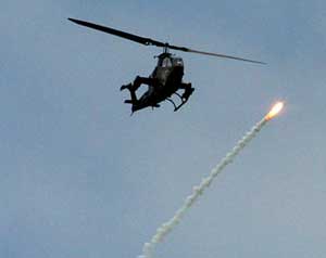  الطائرات الحربية الاسرائيلية تشن غارتين جنوب قطاع غزة 