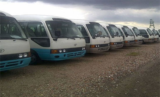 اعتصام لأصحاب حافلات العمومي في عجلون وعنجرة وكفرنجة