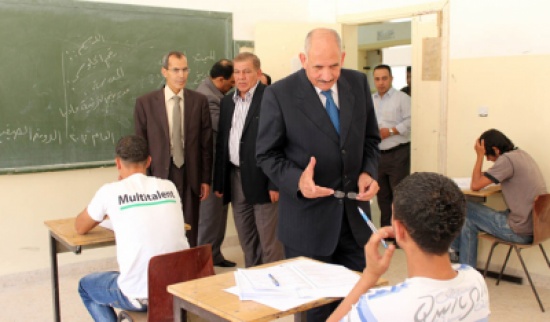 شمول كل أبناء المعلمين حملة الثانوية العامة لعام 2014 بالمكرمة الملكية شمول كل أبناء المعلمين حملة الثانوية العامة لعام 2014 بالمكرمة الملكية
