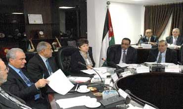 مجلس الجامعة الهاشمية يقرر صرف منح حوافز العاملين في الجامعة اعتباراً من 1/11/2010