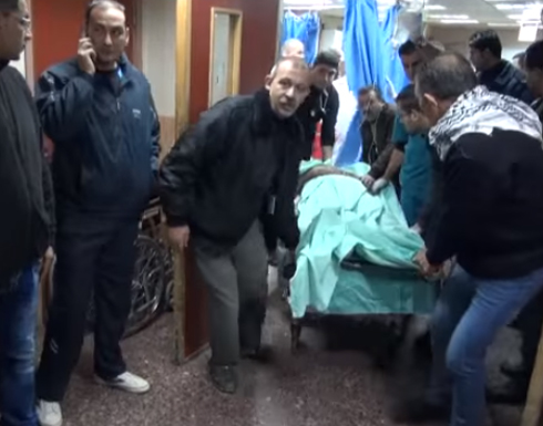 بالفيديو والصور: سقط جندي إسرائيلي فانتقموا بقتل مسن فلسطيني بالفيديو والصور: سقط جندي إسرائيلي فانتقموا بقتل مسن فلسطيني