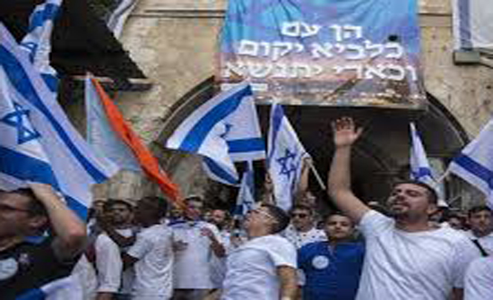 مستوطنون متطرفون يعتدون على املاك فلسطينيين في بيت حنينا بالقدس مستوطنون متطرفون يعتدون على املاك فلسطينيين في بيت حنينا بالقدس