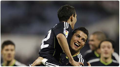 ريال مدريد يتصدر بانتظار نتيجة برشلونة