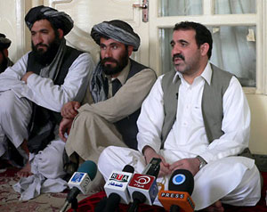 اتهامات لشقيق كرزاي بالفساد    