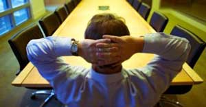 ما هي أعراض انعدام الثقة بالنفس؟