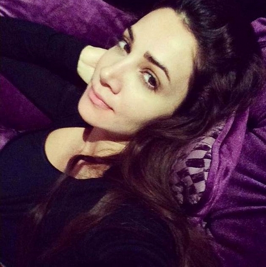 ديانا حداد تتمنى السعادة للجميع ديانا حداد تتمنى السعادة للجميع