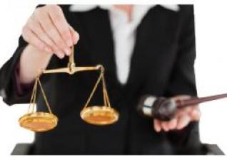 معهد الملكة زين : ينظم جلسة توعوية لتعريف المرأة بحقها بالميراث والملكية في العقبة