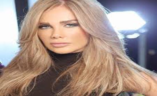 بالصورة.. بطلة "الهيبة" تضجّ أنوثة بفستان مثير بالصورة.. بطلة "الهيبة" تضجّ أنوثة بفستان مثير