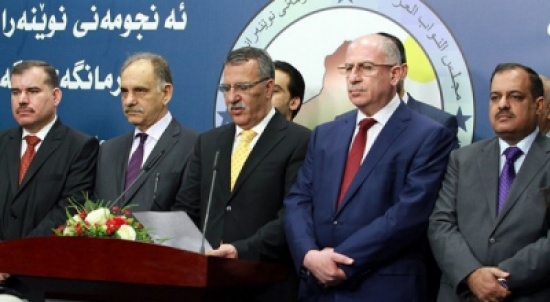 نواب ووزراء السنة يهددون بالانسحاب من العملية السياسية بالعراق نواب ووزراء السنة يهددون بالانسحاب من العملية السياسية بالعراق