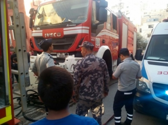 4 اصابات اثر حريق شقة في اربد