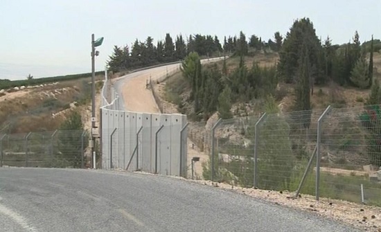 رسالة تهديد إسرائيلية للبنان.. "سنضرب مصانع حزب الله"