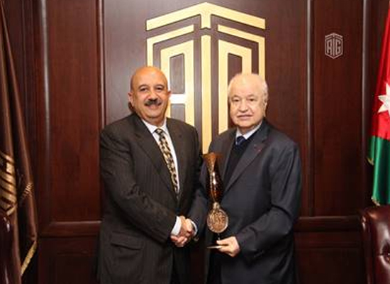 أبو غزاله يبحث مع رئيس ومؤسس قمة البوسفور تأسيس المجلس العالمي للمستقبل أبو غزاله يبحث مع رئيس ومؤسس قمة البوسفور تأسيس المجلس العالمي للمستقبل