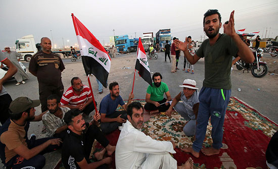 استمرار احتجاجات العراق.. ورفع حالة الاستنفار الأمني استمرار احتجاجات العراق.. ورفع حالة الاستنفار الأمني