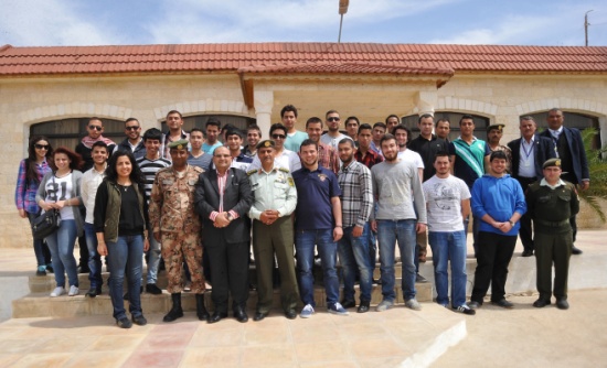 وفد طالبي من الجامعة الألمانية الأردنية يزور موقع معركة الكرامة