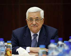 إسرائيل تتوقع انهيار عباس سياسيا    