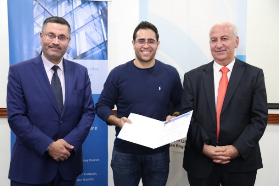 المهندسين تتختم دورة  "  إدارة العقود "