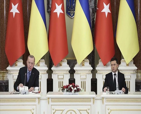 أردوغان يؤكد لـ"زيلينسكي" دعم تركيا وحدة أراضي أوكرانيا أردوغان يؤكد لـ"زيلينسكي" دعم تركيا وحدة أراضي أوكرانيا