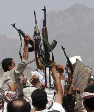 مسلحون من الحراك الجنوبي يختطفون خمسة اشخاص