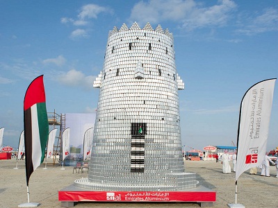 الإمارات في "غينيس" مجدداً بأكبر مجسّم معدني الإمارات في "غينيس" مجدداً بأكبر مجسّم معدني