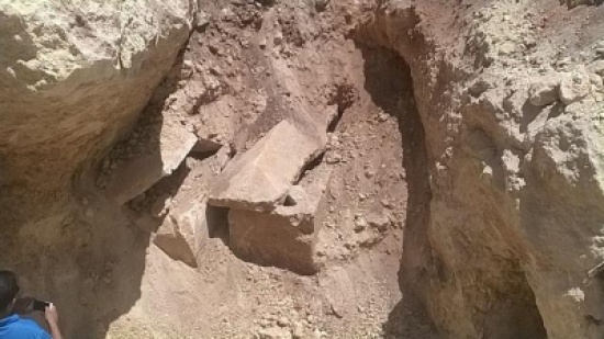 بالصور ... عجلون : العثور على تابوتين رومانيين بعين جنا بالصور ... عجلون : العثور على تابوتين رومانيين بعين جنا
