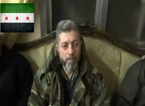 اسر قائد الهجانة ورئيس الأمن السياسي في مدينة الطبقة ( فيديو ) اسر قائد الهجانة ورئيس الأمن السياسي في مدينة الطبقة ( فيديو )